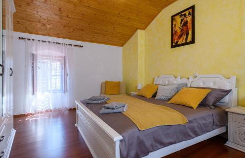 Awesome Home In Nedescina With Wifi - Foto 36