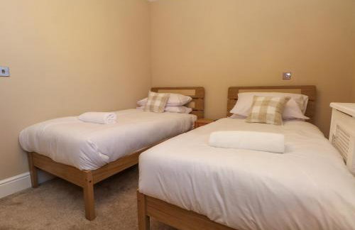 Meadow Manor And Spa - Photo 59