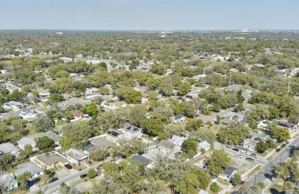Chic Retreat-Stunning Design Cozy Fire Pit Escape! - Foto 50