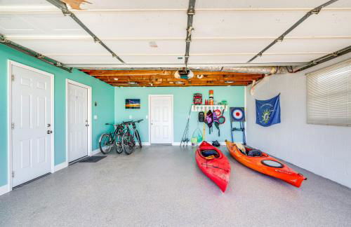 Waterfront Florida Escape with Pool and Private Dock! - Foto 41