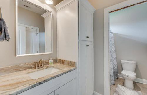 Modern Family Home w/ Spacious Yard in Milton - Foto 14
