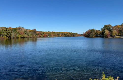 Modern Lakefront Getaway Jersey Shore - Foto 26