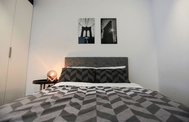 Stunning Newly Furnished 2 Bedrooms Apartment - Foto 6