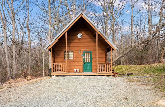 Amazing Getaway: Enjoy our Cozy Log Cabins on the Chesapeake Bay! - Photo 1