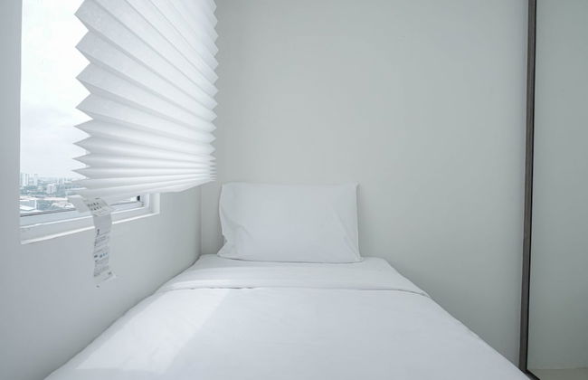 Fully Furnished Apartment with Comfortable Design 2BR Vittoria Residence - Photo 3