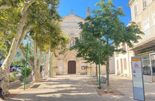 Le Romarin Bas de villa T2 avec jardin et parking au pied de la Forêt - Foto 17