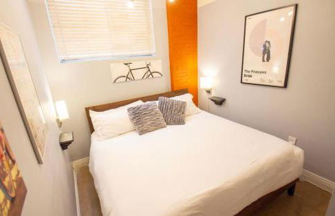 Trendy Modern Loft in Rino Art District - Photo 34