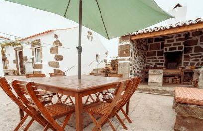 Charming Holiday House - House & Apartment - Photo 14