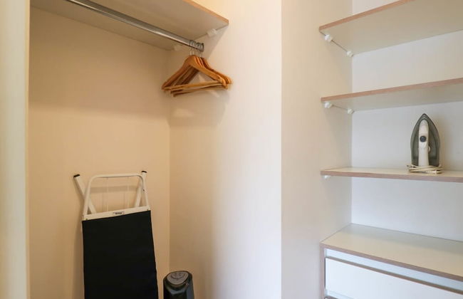 w Great 1BR With Balcony in Luxurious Building - Foto 27