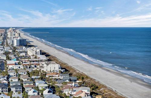 Stunning Beach Getaway - Steps to Ocean - Foto 56