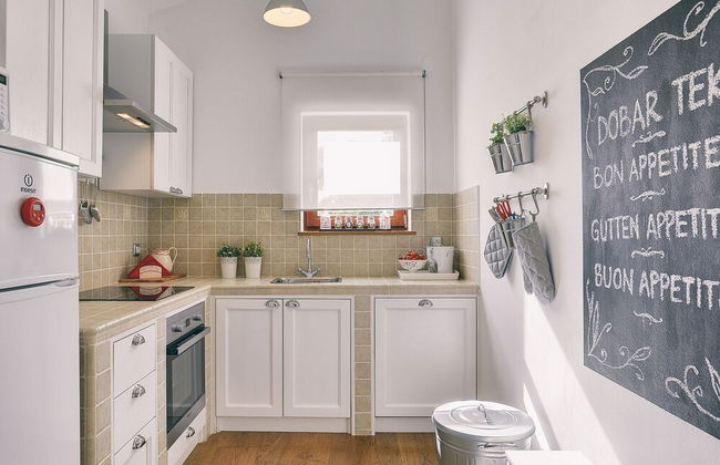 Modern Holiday Home With Pool in Marcana - Foto 4