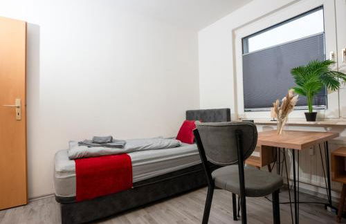 Livemore24 - Space in Duisburg WLAN - Smart-TV - 24-7 Check-in und Küche - Photo 12