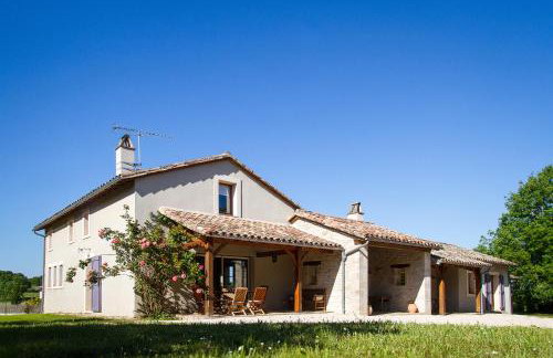 Gîte au Couchant à Caylus - Piscine - Jardin - 3 chambres - 8 personnes - 5 minutes du village médiéval - Foto 4