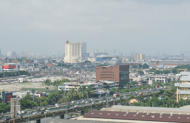 Comfy and Homey 2BR at Mediterania Marina Ancol Apartment - Foto 21