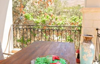 Maria's Private Residence - Photo 11