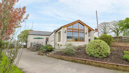 Laird House - Photo 1