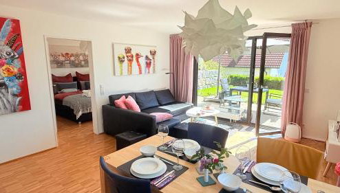 Panorama-Übernachtungen - 4 Sterne DTV - eigene Terrasse mit Garten - Infrarot-Sauna mit Dampfbad - Photo 1, Garden view