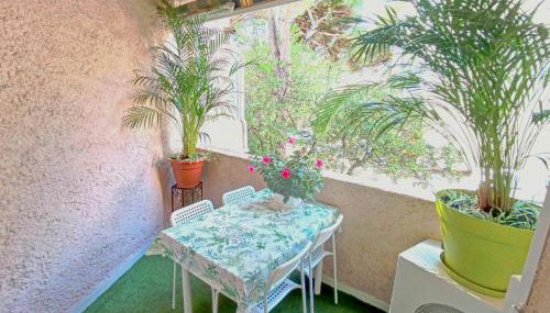 Appartement 2 pièces avec Balcon, Clim et Parking au Port de Hyères - Foto 3