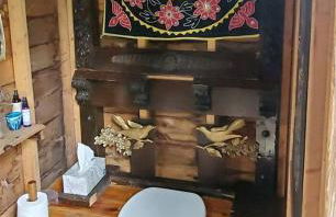 Eco-Friendly Peaceful Cabin with Lofted Interior and Water Views in Maine - Foto 13