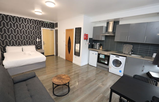 VR Apartments - Photo 50