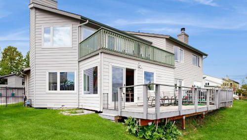 Campbell Lake Escape - Photo 4