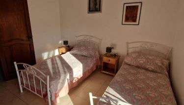 Appartement au premier étage dans maison de charme avec grand jardin au RDC - Foto 5