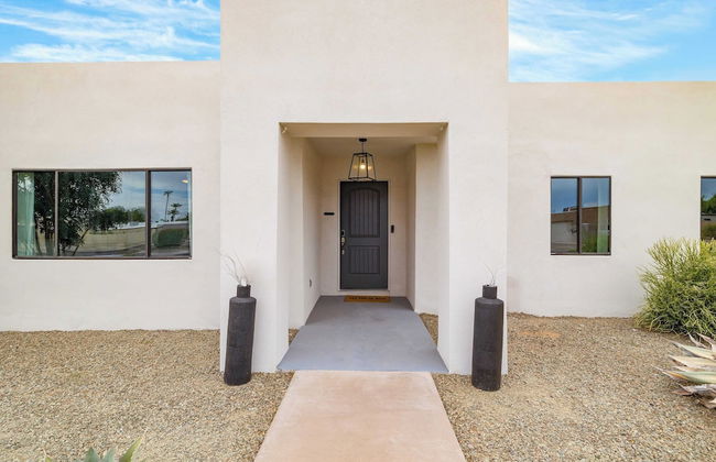 Backyard Pool, Puttinggreen, Playground Modern 5bdr White Agate by Avantstay - Foto 39