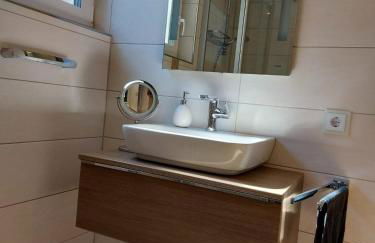 Schöne Maid - Foto 15