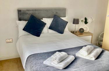 VIPAbodes at Woking Central - Photo 20