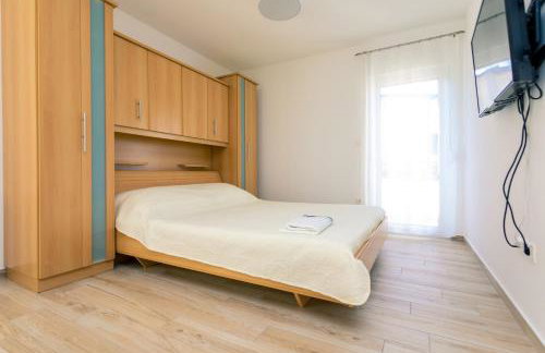 Apartments Jelena Vantačići - Foto 13