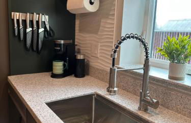 DWELL in Alaska "BIGGER" Unit o - Foto 4