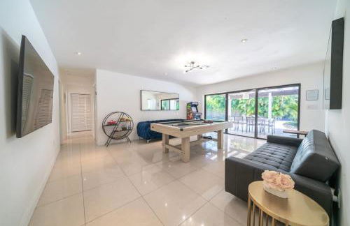 Two Neighboring Villas in The Heart of Miami - Foto 17