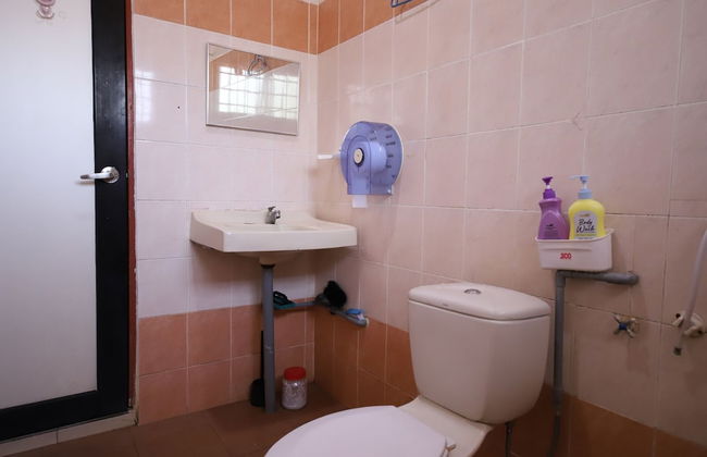 OYO Homes 90575 C.k Bahau Homestay - Foto 18