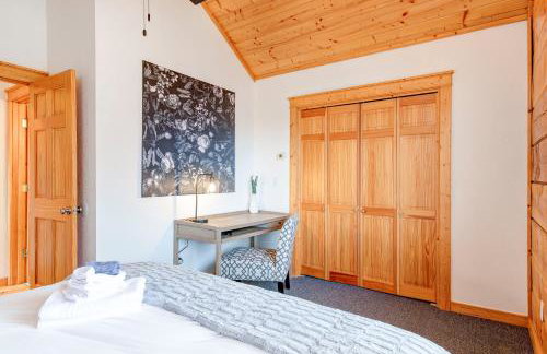 Whiskey Hills - Newly Remodeled Luxury Cabin with Hot Tub, Incredible Views close to Asheville, walk to Hatley Pointe & Ski! - Foto 38