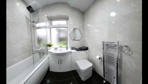 Home to Home - Photo 3, towels, Shower