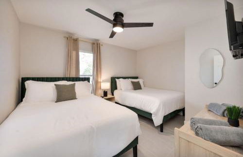 Downtown Home with Basketball, Firepit and Just 20 Miles to Disney - Foto 16