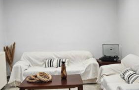 Grace and Harmony of Ancient Corinth - Foto 12