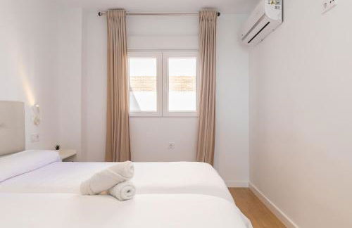 El Cable Apartament- A estrenar, apartamento céntrico y cerca de la playa - Photo 9