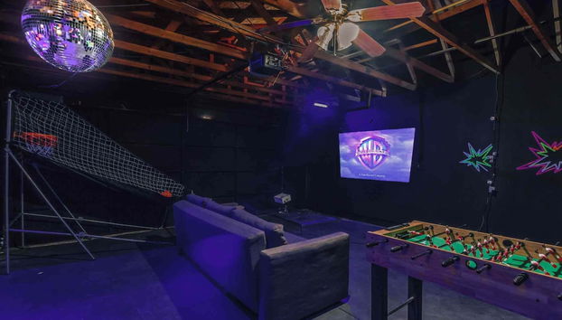 4BR Sanctuary w Retro Game Room Theater Pool Spa - Foto 2, Habitación