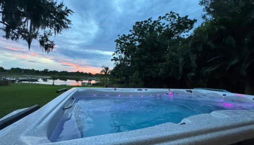 LakeSide Story - Photo 1