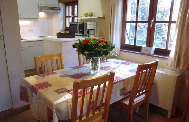 Cosy and Snug Holiday Home With Joint Swimming Pool - Foto 30