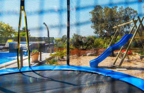 Villa with Swimming Pool, Outdoor Kitchen, Sauna, Hot Tub, Play Area, Sea View - Foto 43