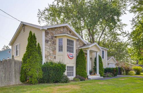 Coastal Retreat with Large Yard Less Than 1 Mi to Dtwn Saco! - Photo 23