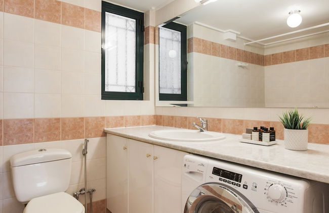 Top-Class 2BR Apartment in Marousi - Foto 27