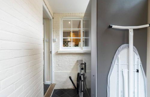 Quaint 3 bed Cottage in central Dorking with parking - Foto 24