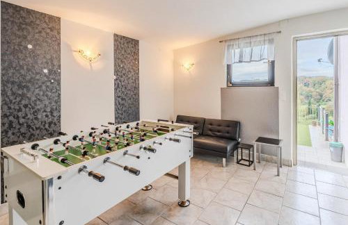 Riverside House with Pool and Hot Tub - Happy Rentals - Foto 29