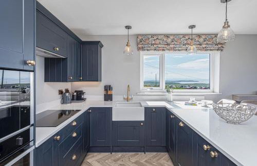 Goferydd, South Stack, Anglesey, 4 bed luxury home, hot tub, dog friendly - Foto 10