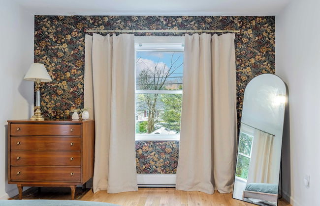 Charcoal Chalet by Avantstay A+ Design w/ Firepit - Foto 22