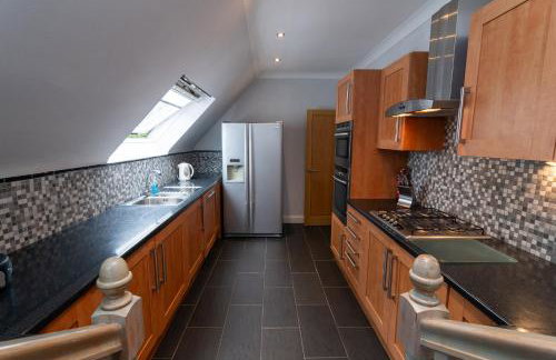 The Gables Poole, 3 Bedroom Penthouse Apartment - Photo 40