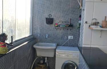 Aconchegante, ótima localização e vista para o mar - Foto 32